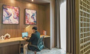 بهترین جنس پرده آماده پانچ برای محیط‌های پرتردد